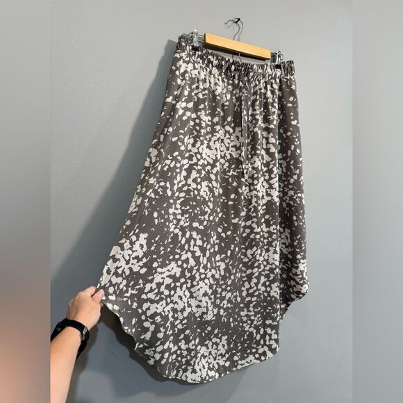 SALE! Gray Simply Vera Spotted Teardrop Maxi Skirt Size L EUC - Picture 6 of 7